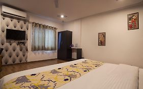 Tripli Hotels Arunoday Palace